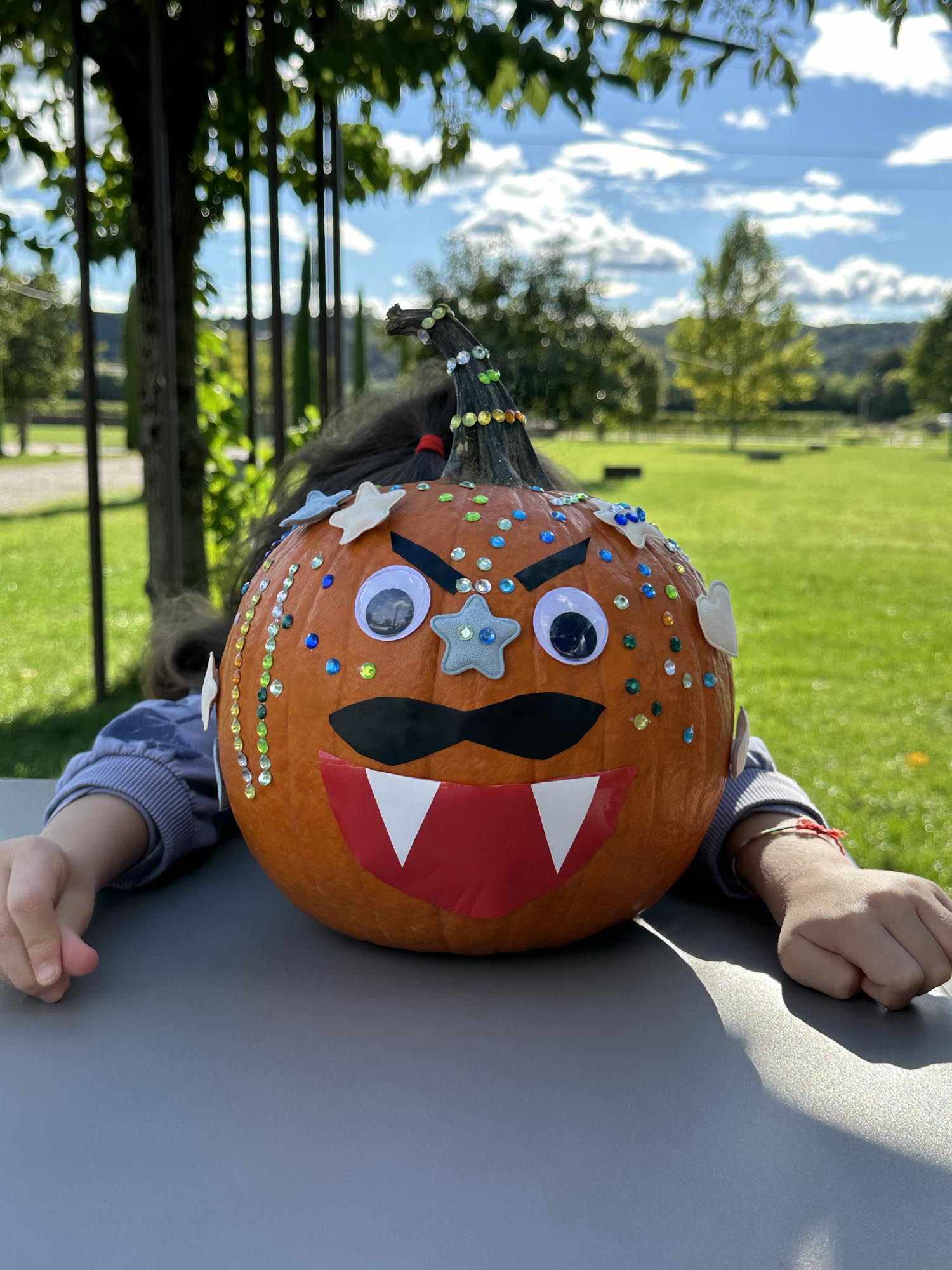 Bambini all'opera nei nostri laboratori creativi